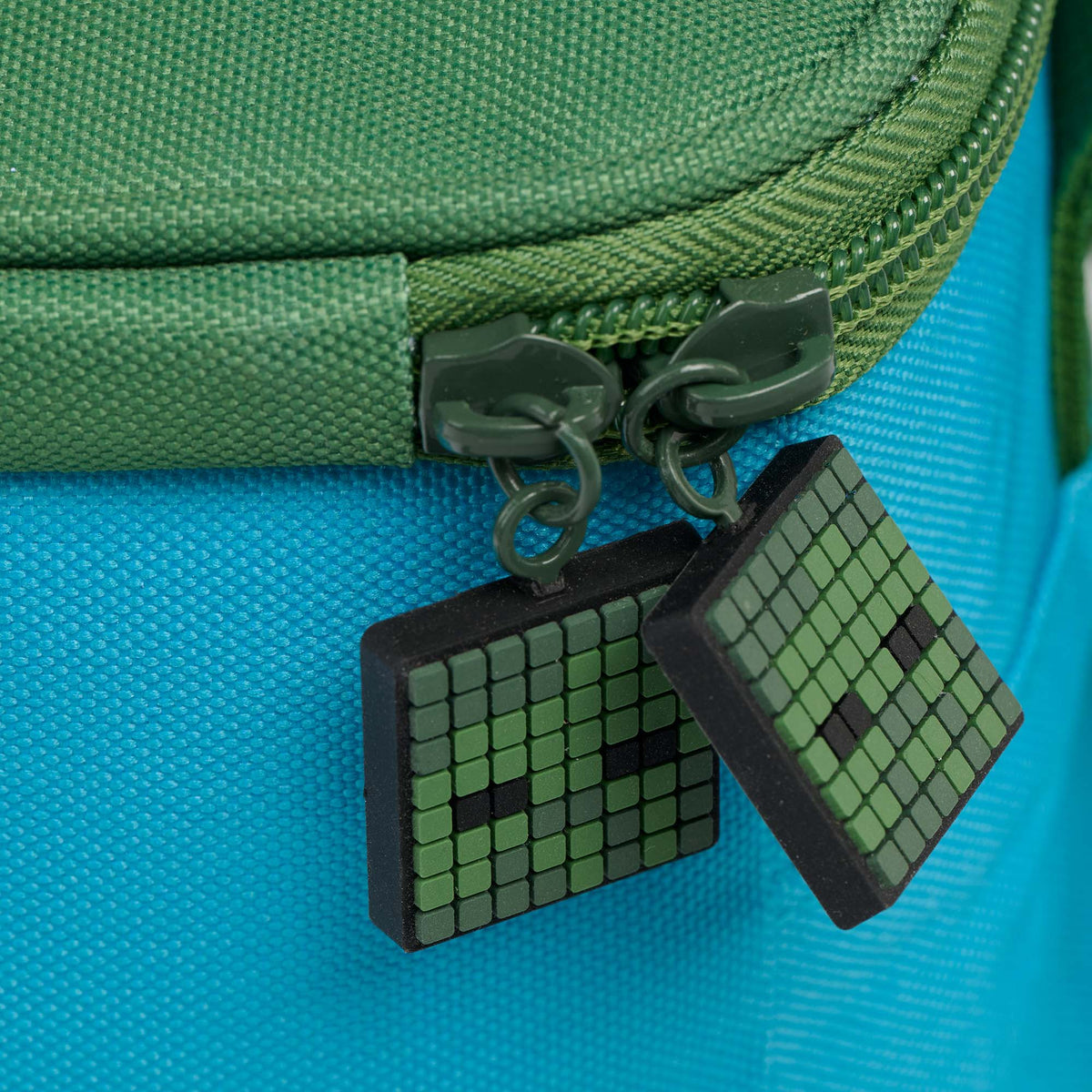 minecraft-chicken-jockey-square-lunch-cooler-bag-f3 00027778-Z.jpg