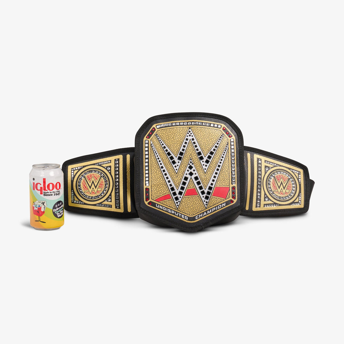 undisputed-wwe-championship-fanny-pack-p0 00027856-P.jpg