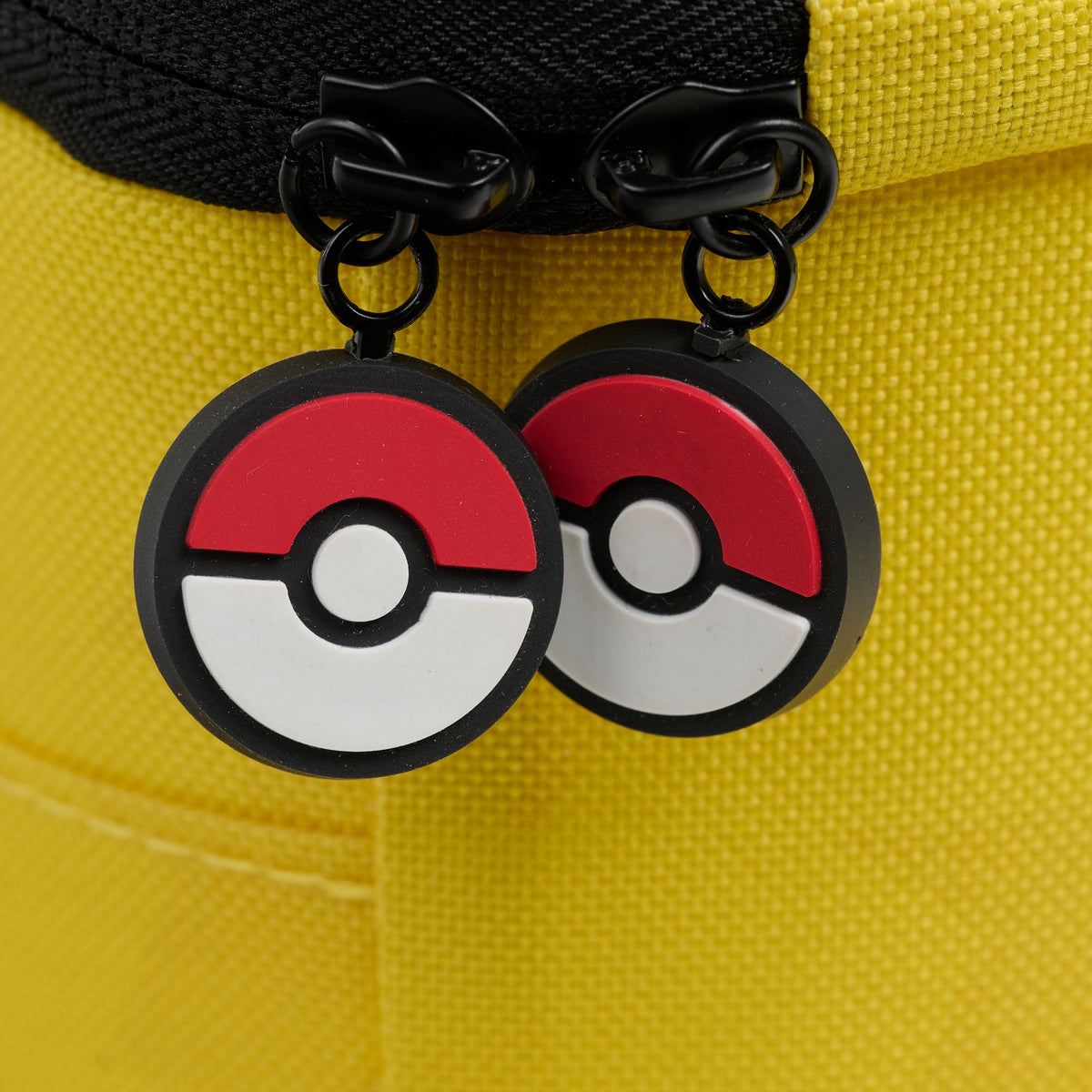 pokemon-pikachu-square-lunch-cooler-bag-t7 00066645-Z.jpg